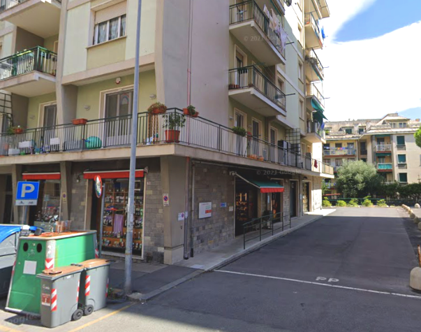 immobile AMPIO NEGOZIO ALL'ASTA CON AREA PARCHEGGIO IN VIA TRENTO, GENOVA (GE) - 2