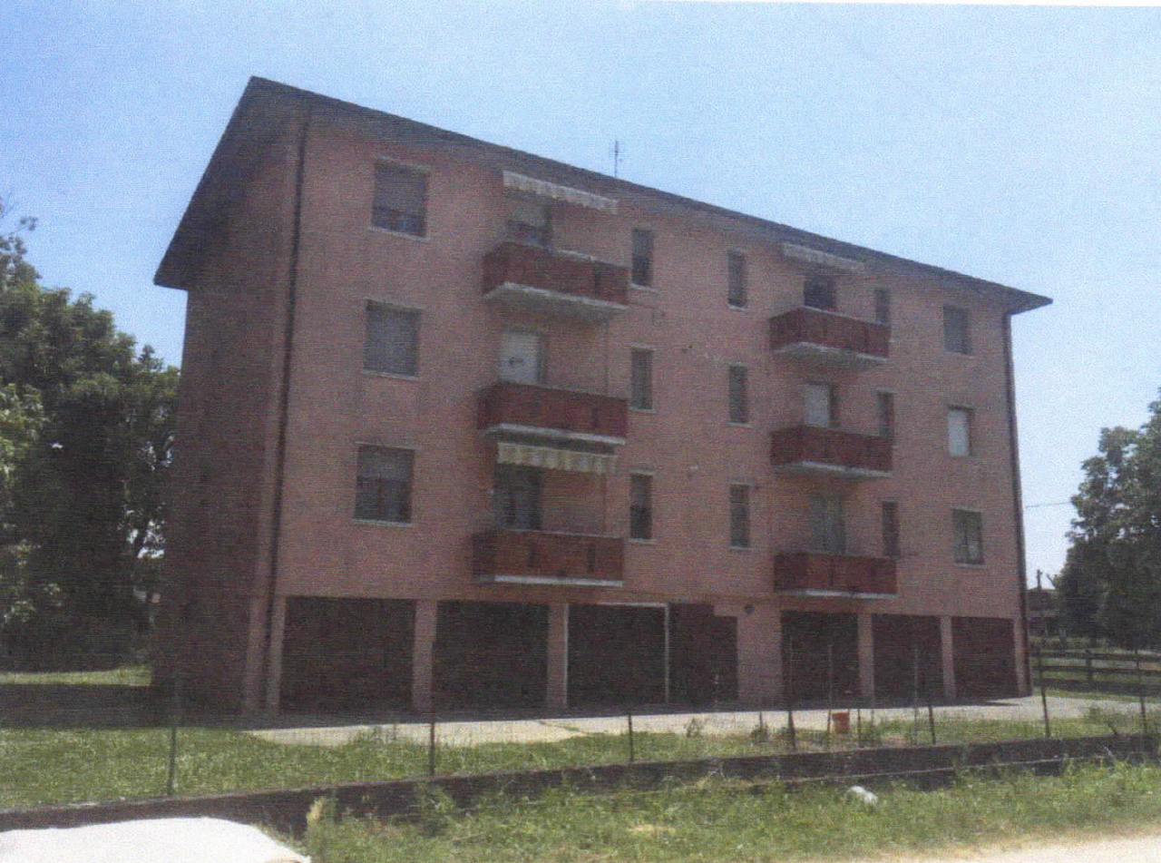 immobile APPARTAMENTO ACCESSORIATO ALL'ASTA IN VIA SOLFERINO A PIEVE SAN GIACOMO (CR) - 1