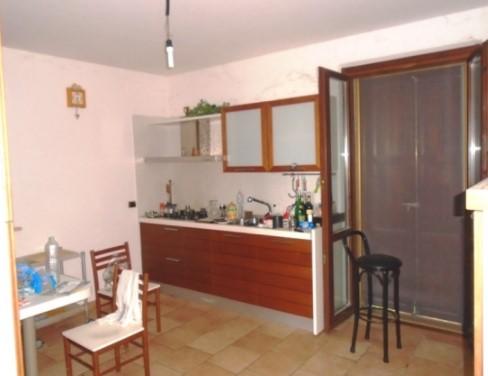 immobile CASA SINGOLA ALL'ASTA IN FRAZIONE CASTAGNETO, TERAMO (TE) - 2