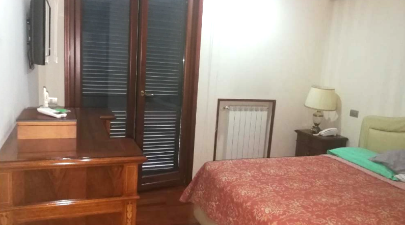 immobile TRILOCALE CON BOX ALL'ASTA IN VIA SANT'ANNA, SANT'ANTIMO (NA) - 2