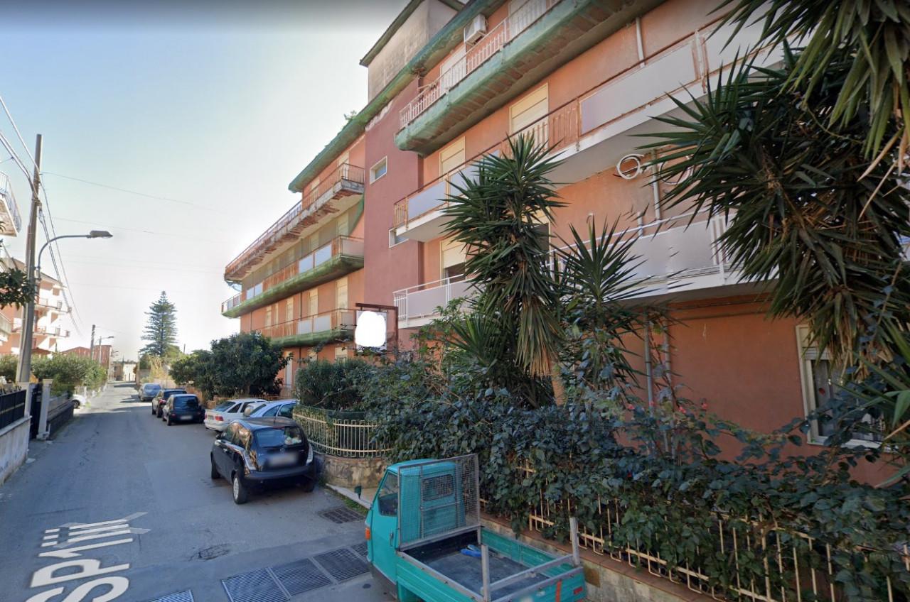immobile SEI APPARTAMENTI CON SEI BOX ALL'ASTA IN VIA G. GARIBALDI, CALATABIANO (CT) - 3