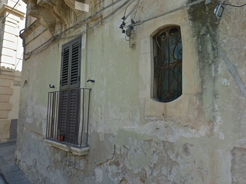 immobile BILOCALE CON LOCALE DEPOSITO ALL'ASTA IN VIA CAVOUR A NOTO (SR) - 1
