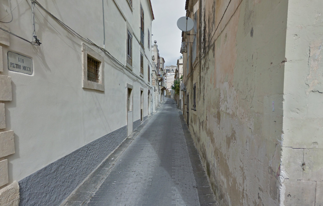 immobile BILOCALE CON LOCALE DEPOSITO ALL'ASTA IN VIA CAVOUR A NOTO (SR) - 2