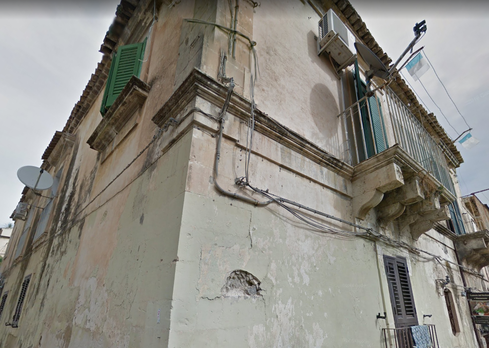 immobile BILOCALE CON LOCALE DEPOSITO ALL'ASTA IN VIA CAVOUR A NOTO (SR) - 4
