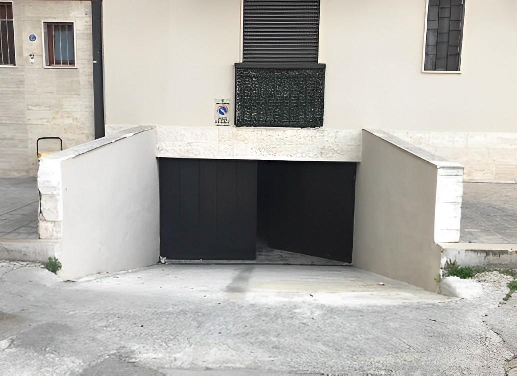 immobile PENTALOCALE ALL'ASTA IN PIAZZA DELLE ROSE, MANFREDONIA (FG) - 5