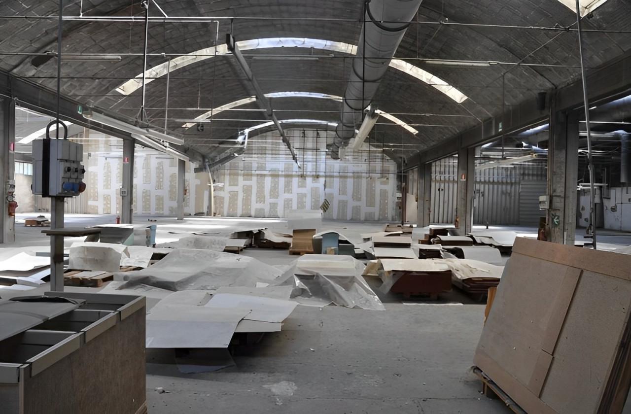 immobile AMPIO CAPANNONE ALL'ASTA IN VIA MICHELANGELO, FRAZIONE PALAZZO, ASSISI (PG) - 1