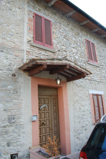 immobile CASA A SCHIERA ACCESSORIATA ALL'ASTA IN LOCALITA' CASE SPARSE A UMBERTIDE (PG) - 3
