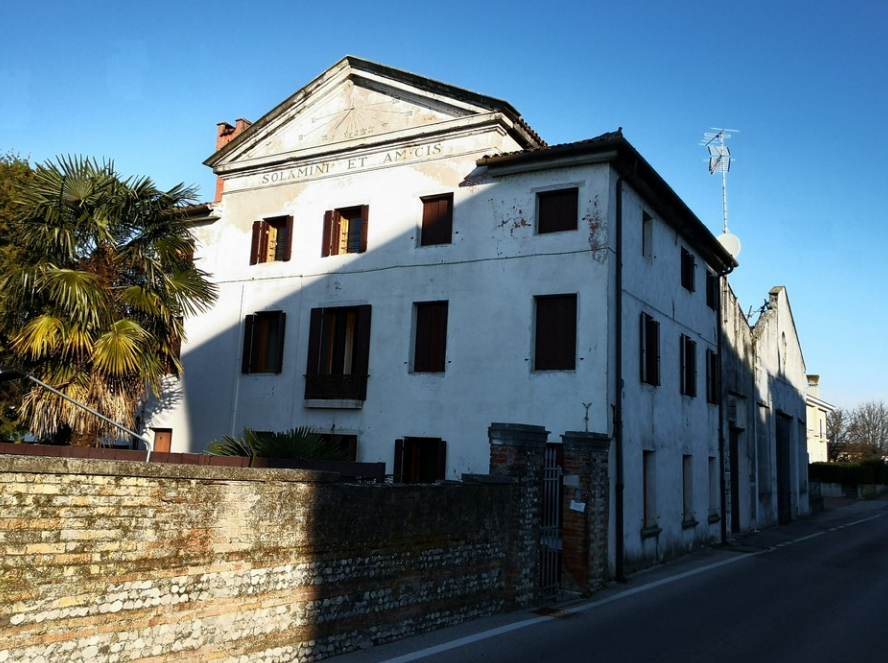 immobile BILOCALE MANSARDATO ALL'ASTA IN VIA VERSIOLA A PORTOGRUARO (VE) - 1
