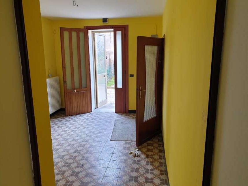 immobile CASA SINGOLA CON CORTE ALL'ASTA IN VIA RAMPA, MONSELICE (PD) - 1
