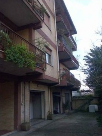 immobile AMPIO APPARTAMENTO ACCESSORIATO ALL'ASTA IN VICOLO GARIGLIANO A COLLEFERRO (RM) - 4
