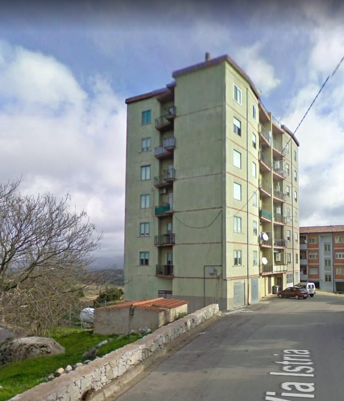 immobile AMPIO APPARTAMENTO CON GARAGE ALL'ASTA IN VIA ISTRIA, TEMPIO PAUSANIA (SS) - 1