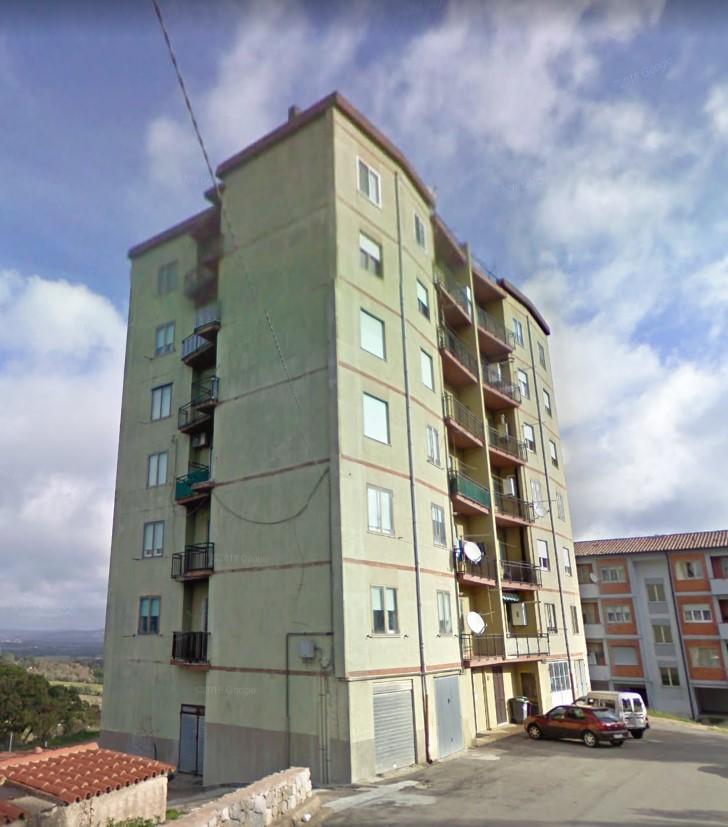 immobile AMPIO APPARTAMENTO CON GARAGE ALL'ASTA IN VIA ISTRIA, TEMPIO PAUSANIA (SS) - 3