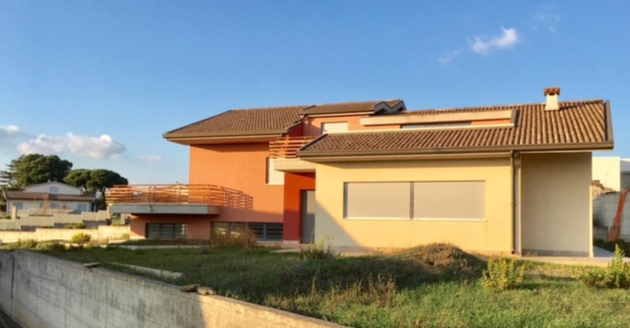 immobile VILLA UNIFAMILIARE DA ULTIMARE ALL'ASTA IN VIA DUSMET, CALTAGIRONE (CT) - 2