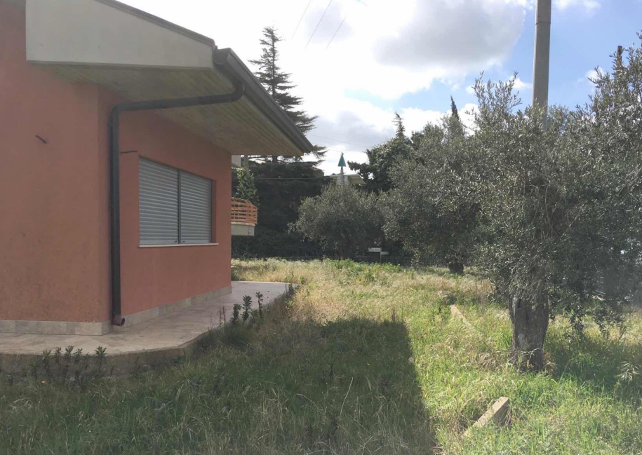 immobile AMPIO VILLINO UNIFAMILIARE DA ULTIMARE ALL'ASTA IN VIA DEL MAZZONE A CALTAGIRONE (CT) - 3