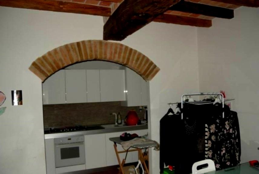 immobile COMPLESSO RESIDENZIALE ALL'ASTA SITO A POLESINE ZIBELLO IN VIA AVALLI 25, 43010 (PR) - 2