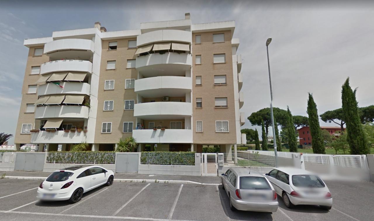immobile BILOCALE CON POSTO AUTO COPERTO ALL'ASTA IN VIA LUCIANO CONTI, ROMA (RM) - 1