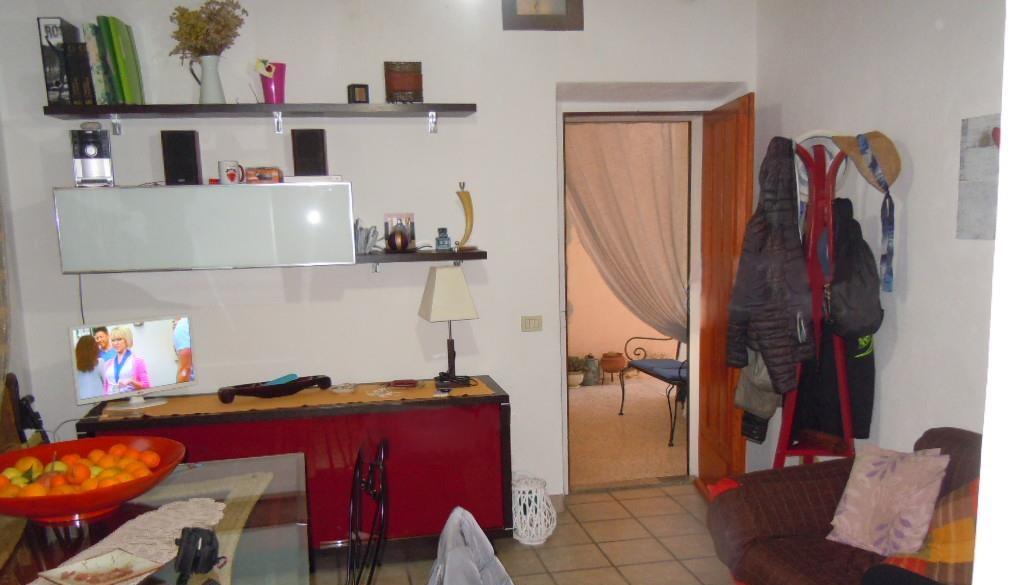 immobile TRILOCALE ALL'ASTA CON BALCONE IN VIA NAZIONALE, POSADA (NU) - 3