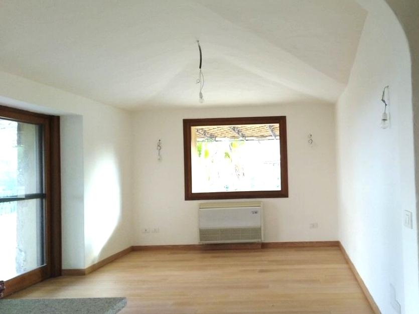 immobile VILLA ALL'ASTA MULTIACCESSORIATA CON GIARDINO E PISCINA IN VIA GRECALE, OLBIA (SS) - 2