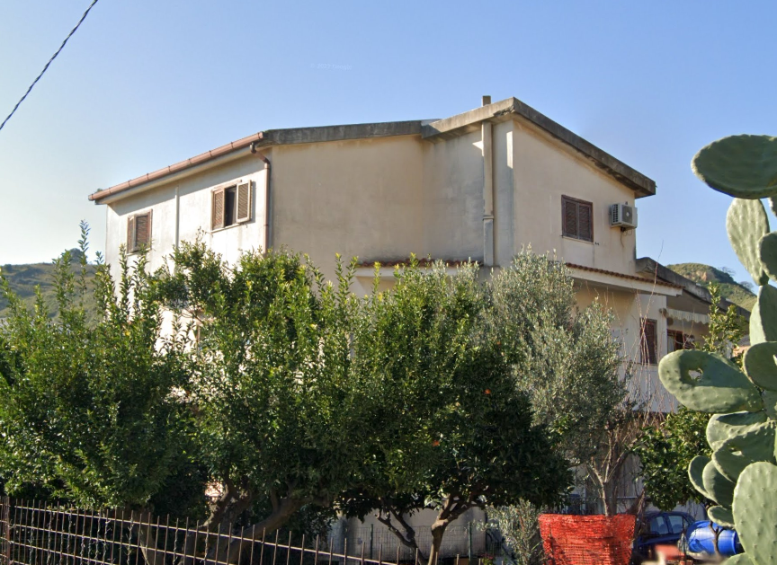 immobile QUADRILOCALE ALL'ASTA IN VIALE ISONZO A CATANZARO (CZ) - 2