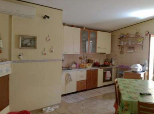 immobile QUADRILOCALE ALL'ASTA IN VIALE ISONZO A CATANZARO (CZ) - 3