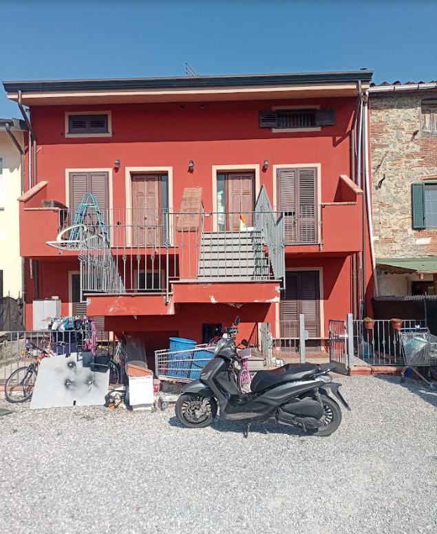 immobile TRILOCALE ALL'ASTA IN VIA DEL CENTENARIO A PORCARI (LU) - 3
