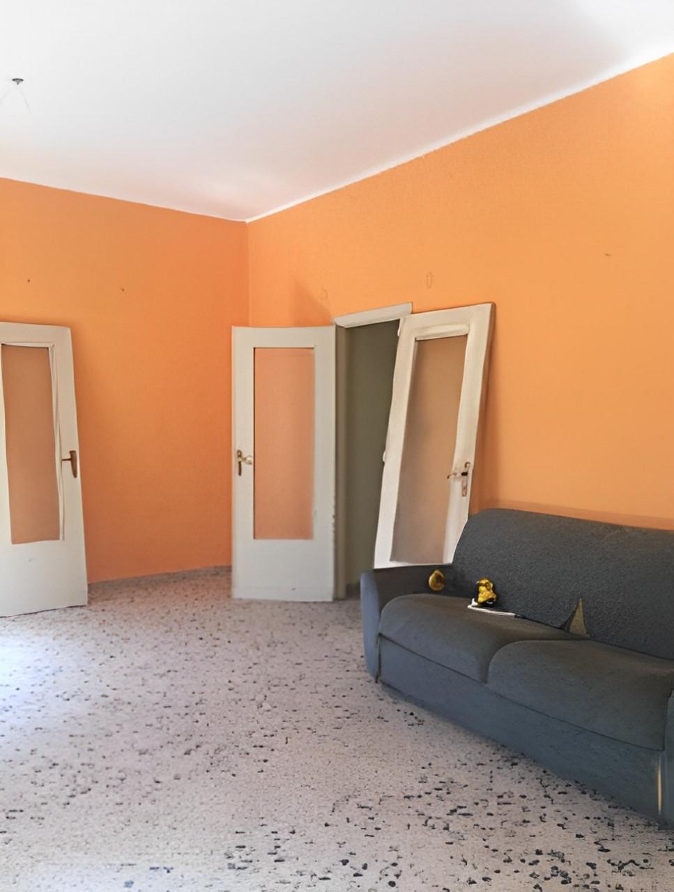 immobile TRILOCALE CON BALCONE ALL'ASTA IN VIA VITTORIO EMANUELE, ALTOFONTE (PA) - 2