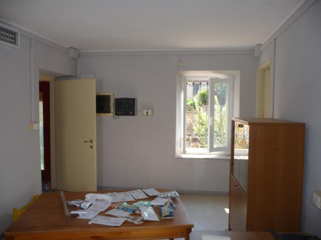 immobile CASA SINGOLA CON CORTILE ALL'ASTA IN VIA PRINCIPE AMEDEO, MONTALDO SCARAMPI (AT) - 1