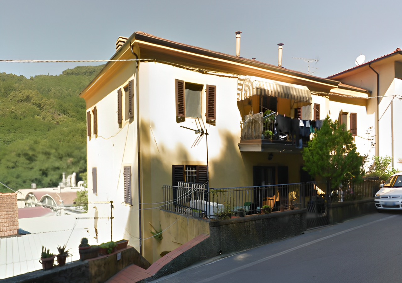 immobile CASA SINGOLA CON CANTINA ALL'ASTA IN VIA DELLE CARTIERE, LOC. COLLODI A PESCIA (PT) - 1