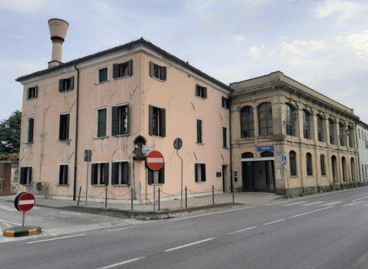immobile AMPIO UFFICIO ALL'ASTA IN VIA MAZZINI, DOLO (VE) - 2