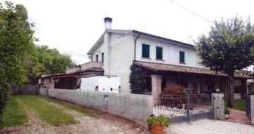 immobile BILOCALE CON ACCESSORI ALL'ASTA IN VIA STRA' BASSA, LORIA (TV) - 1