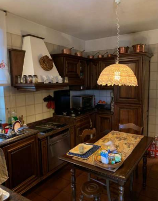 immobile ABITAZIONE SU TRE LIVELLI, GARAGE E TETTOIE ALL'ASTA IN VIA BORGOSESIA, POSTUA (VC) - 1