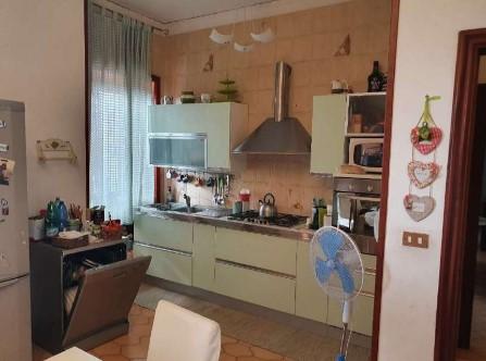 immobile TRILOCALE CON CANTINA ALL'ASTA IN VIA LAMARA, TORRE DEL GRECO (NA) - 1