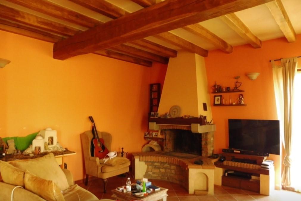 immobile APPARTAMENTI CON AUTORIMESSE E CORTILE ALL'ASTA IN LOC. BOSCHETTO, ALBARETO (PR) - 1