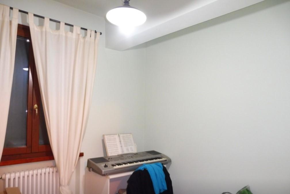 immobile APPARTAMENTI CON AUTORIMESSE E CORTILE ALL'ASTA IN LOC. BOSCHETTO, ALBARETO (PR) - 5