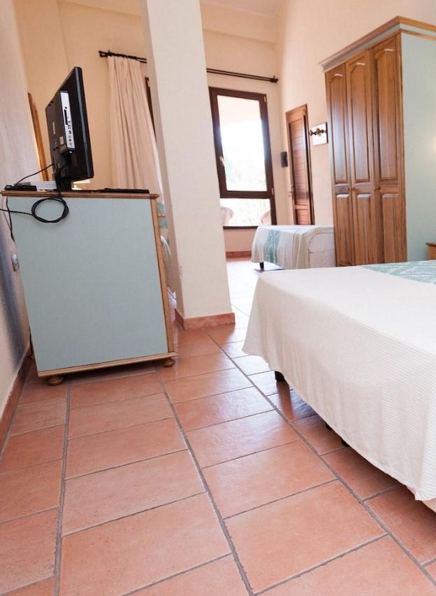 immobile ALBERGO MULTIACCESSORIATO ALL'ASTA IN LOCALITA' SA MURTA BIANCA, PULA (CA) - 5