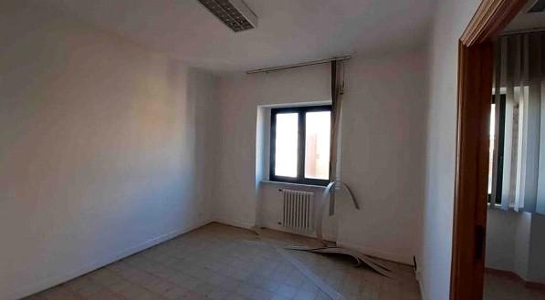 immobile UFFICIO ALL'ASTA IN VIA BRIGATA SASSARI, NUORO (NU) - 3