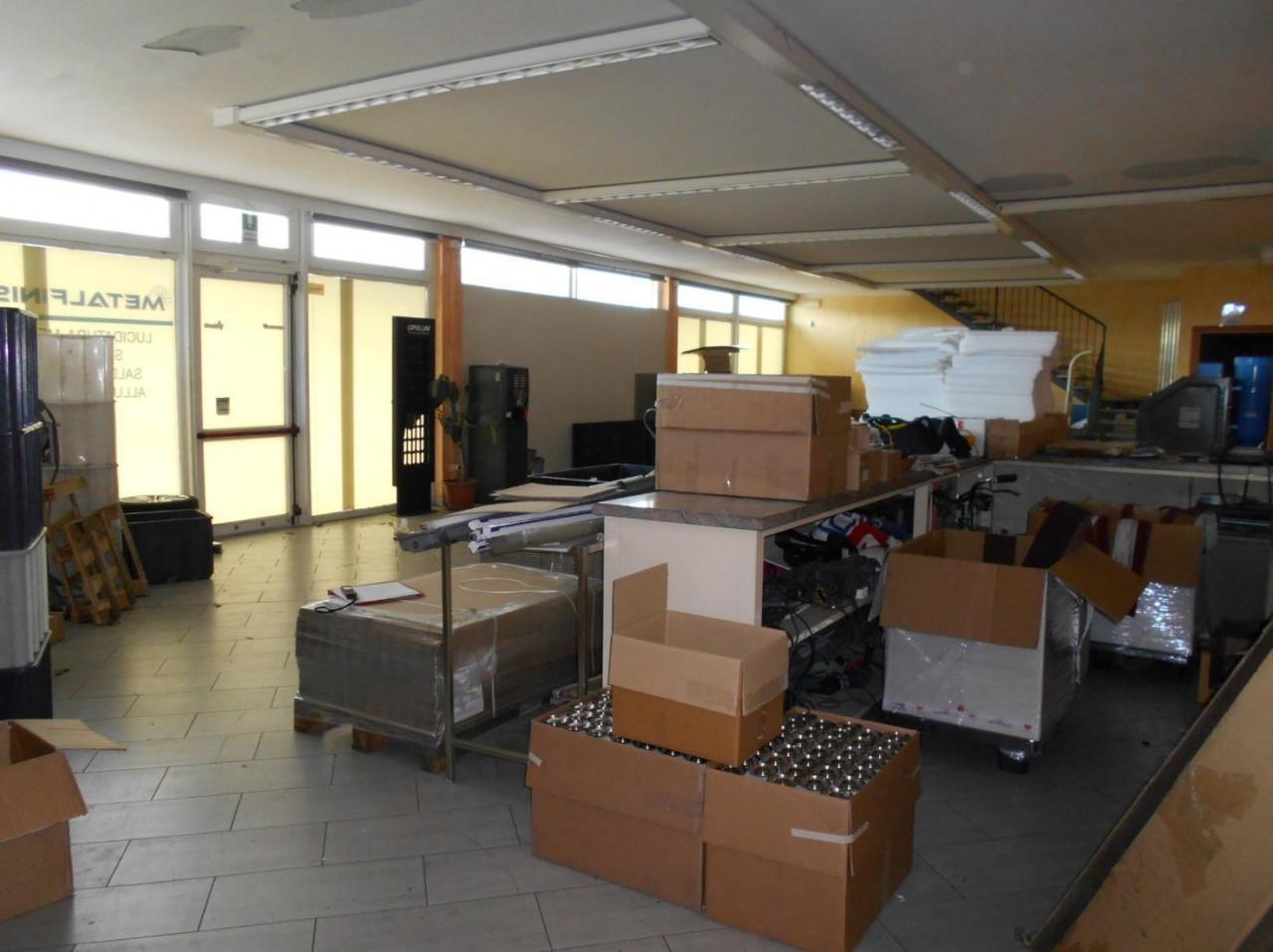 immobile CAPANNONE ALL'ASTA CON PARCHEGGIO ESTERNO IN VIA FOSSETTA, TERRASSA PADOVANA (PD) - 2
