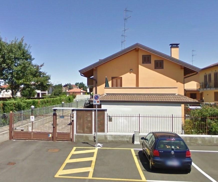 immobile VILLA CON GARAGE ALL'ASTA IN VIA SALVO D'ACQUISTO, BUSCATE (MI) - 1