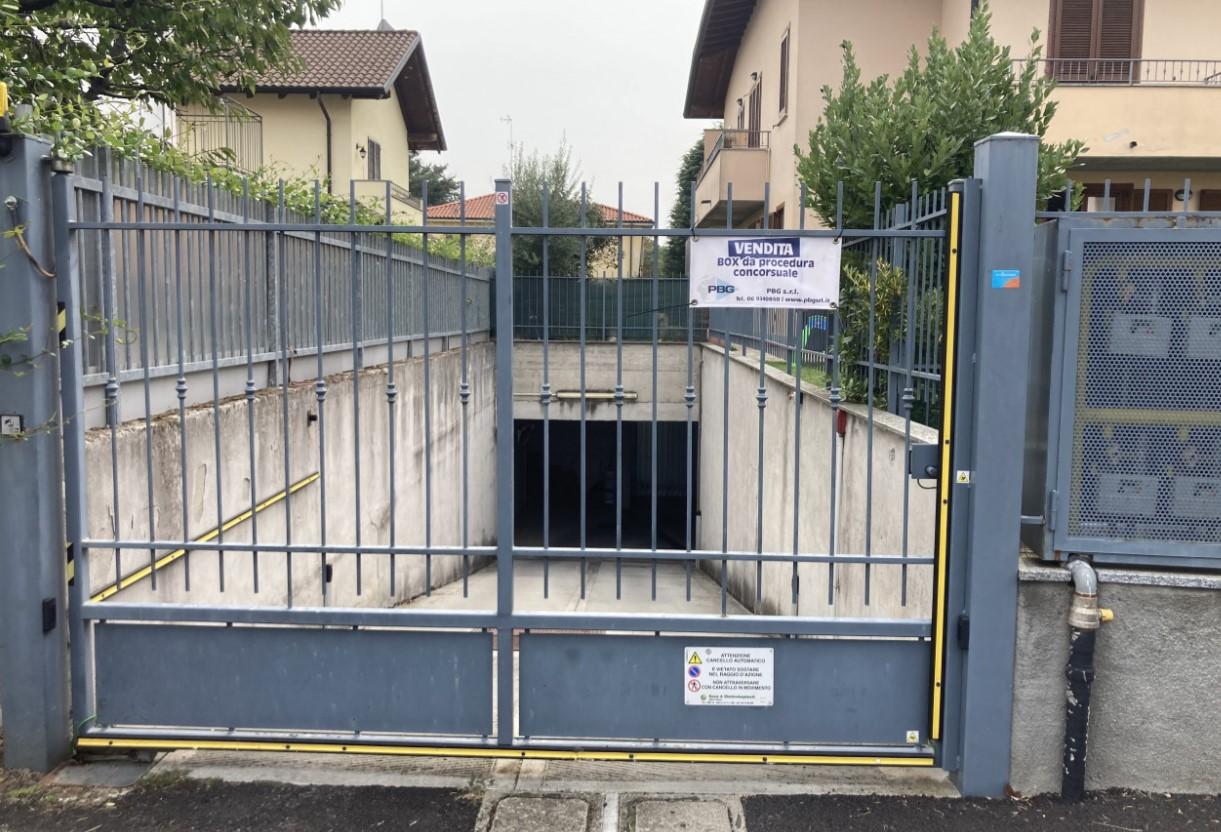 immobile AUTORIMESSA ALL'ASTA IN VIA PIETRO MARONCELLI, ROBECCO SUL NAVIGLIO (MI) - 2