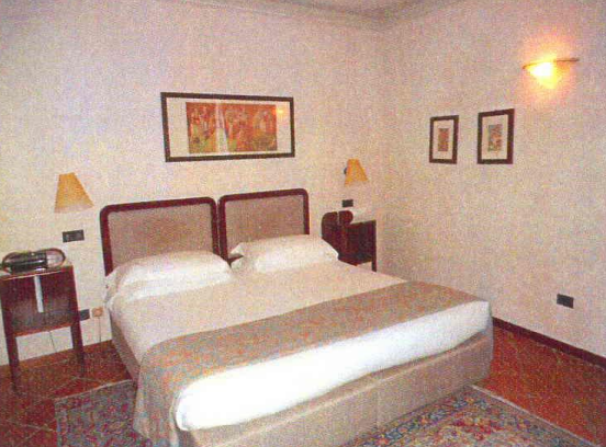 immobile ALBERGO ALL'ASTA IN VIA CAVOUR, SPELLO (PG) - 3