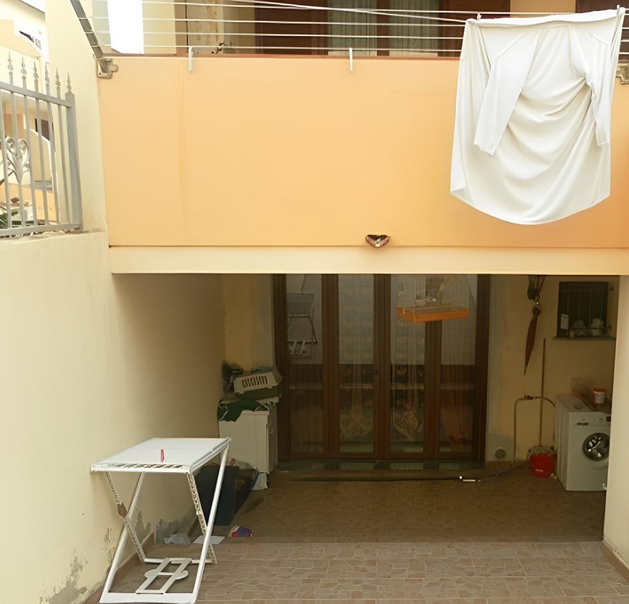 immobile CASA A SCHIERA CON BOX ALL'ASTA IN VIA PIETRO ARETINO, PORTO TORRES (SS) - 2