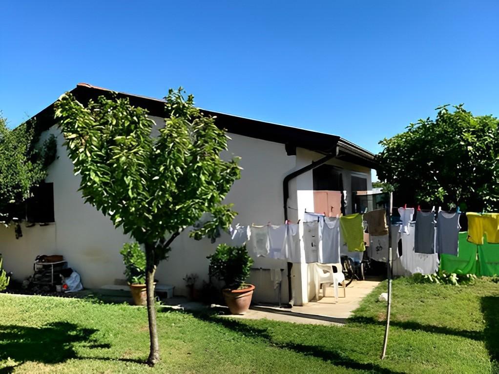 immobile TERRENO CON TRE MAGAZZINI ALL'ASTA IN VIA VETREGO, MIRANO (VE) - 1