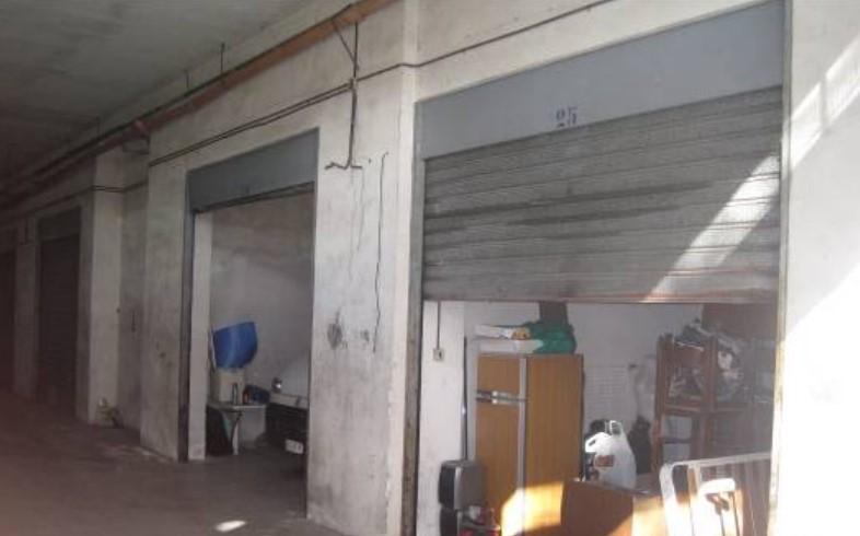 immobile BOX AUTO ALL'ASTA IN VIA DALLA CHIESA, FRANCAVILLA FONTANA (BR) - 1