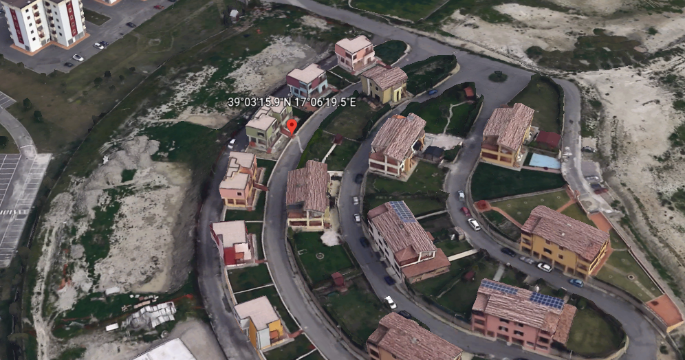 immobile VILLA UNIFAMILIARE ALL'ASTA CON BOX AUTO IN VIA ANTONIO DE CURTIS, CROTONE (KR) - 5