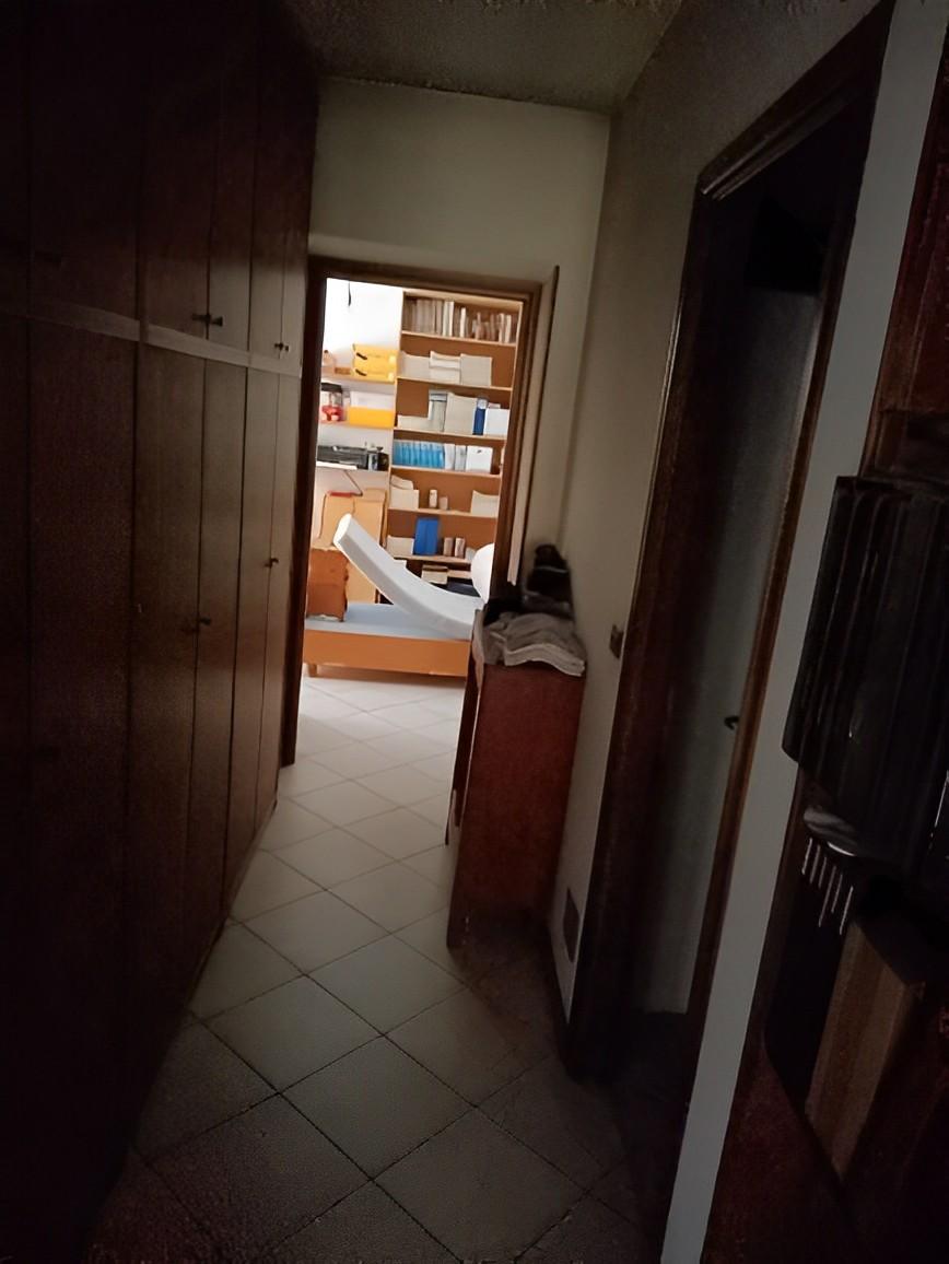 immobile AMPIO BILOCALE CON GARAGE ALL'ASTA IN VIA ROMA, CRESCENTINO (VC) - 4