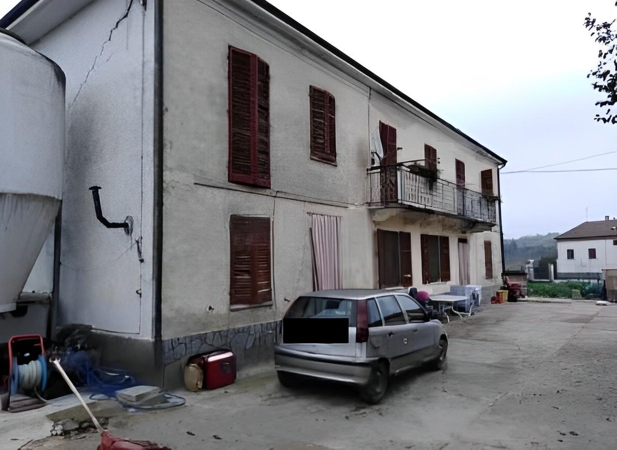 immobile CASA ALL'ASTA CON ATTIVITA' AGRICOLA IN VIA DUCA D'AOSTA, VIGLIANO D'ASTI (AT) - 1