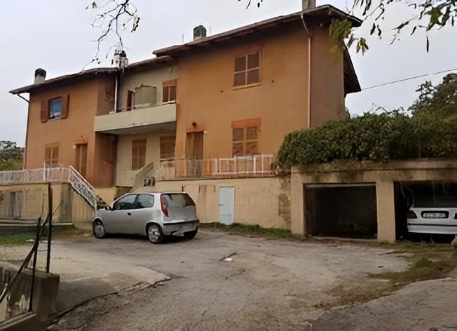 immobile TRILOCALE ALL'ASTA IN CONTRADA AVENALE, CINGOLI (MC) - 4