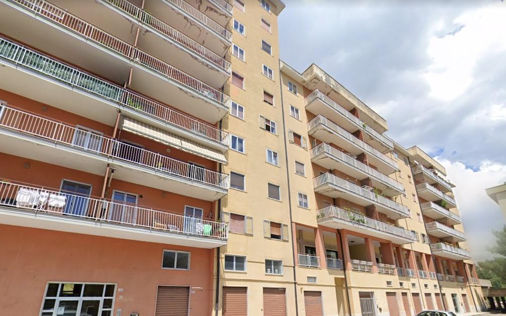 immobile QUADRILOCALE, UFFICIO E SOFFITTA ALL'ASTA IN PIAZZALE BRATISLAVA, POTENZA (PZ) - 1