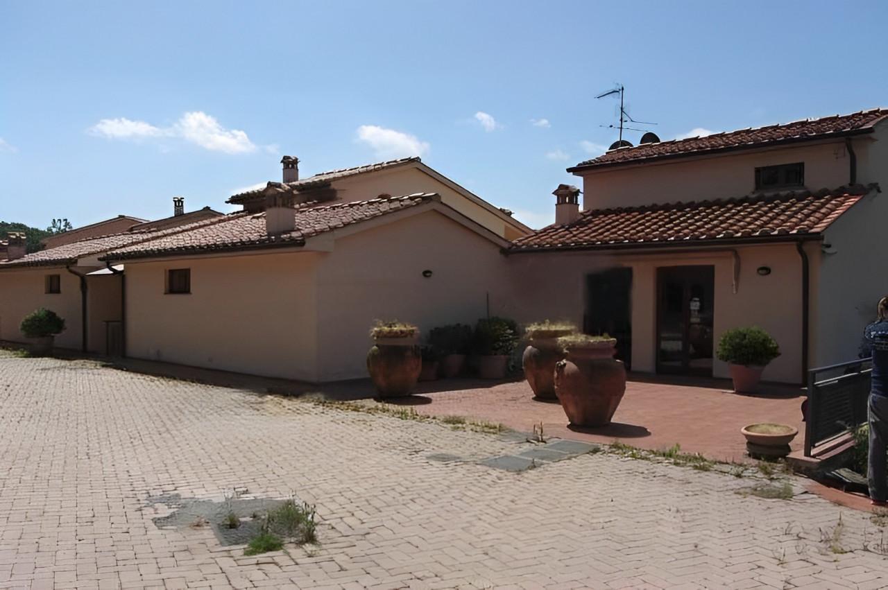 immobile ALBERGO/RESIDENCE ALL'ASTA IN VIA SANGUINARIA, PISTOIA (PT) - 5