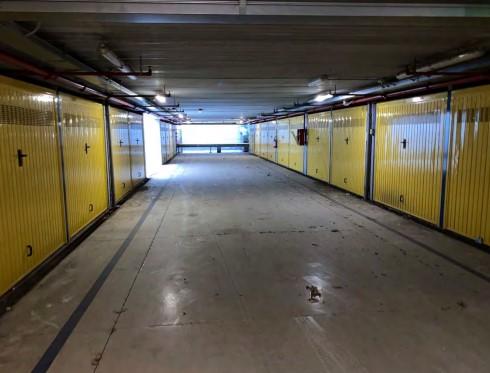 immobile SETTANTACINQUE BOX AUTO ALL'ASTA IN VIA CASTELDELFINO, TORINO (TO) - 2